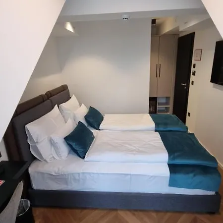 The Hotell 4*