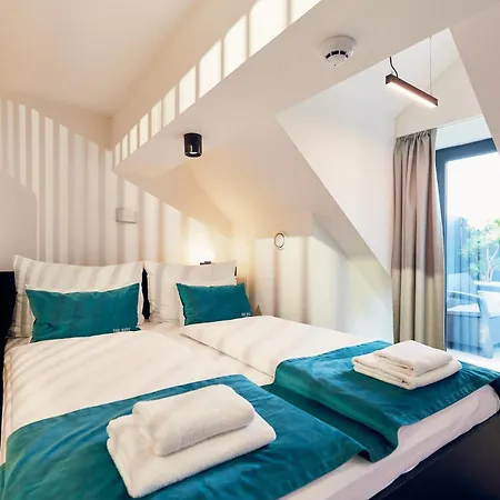 The Hotel 4*