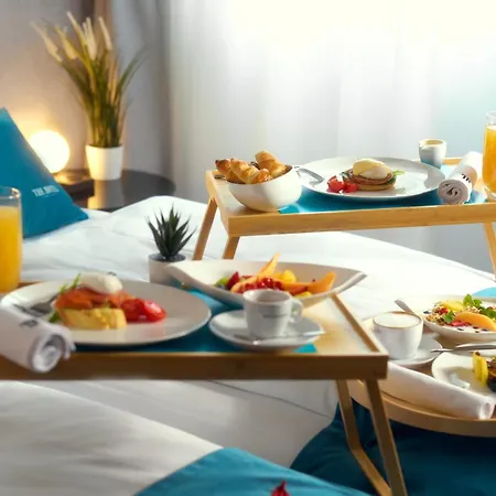 The Hotel 4*
